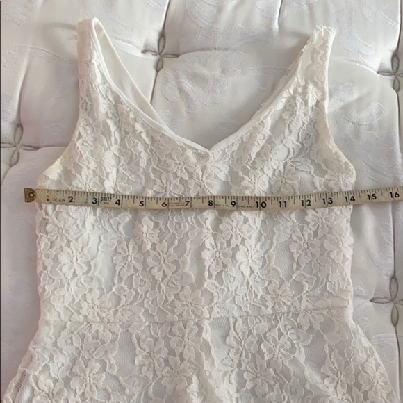Ginger G white lace dress - Picture 5 of 8